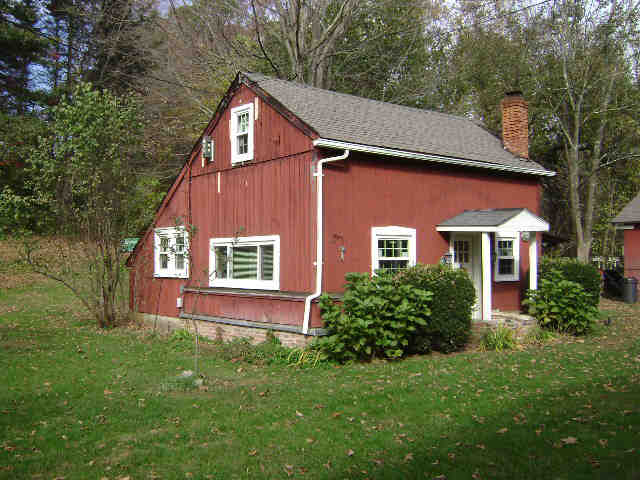 Building photograph for 8 LONG MTN RD